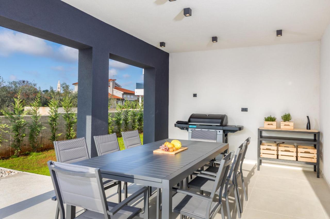 Amazing Private Villa With Outdoor Swimming Pool In ボドニャン エクステリア 写真